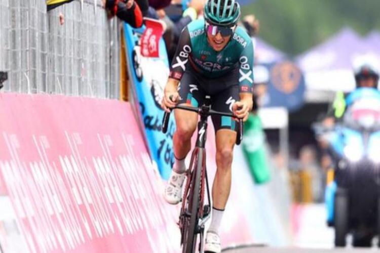 Giro d’Italia: Jai Hindley เป็นผู้นำจาก Richard Carapaz บนเวที 20